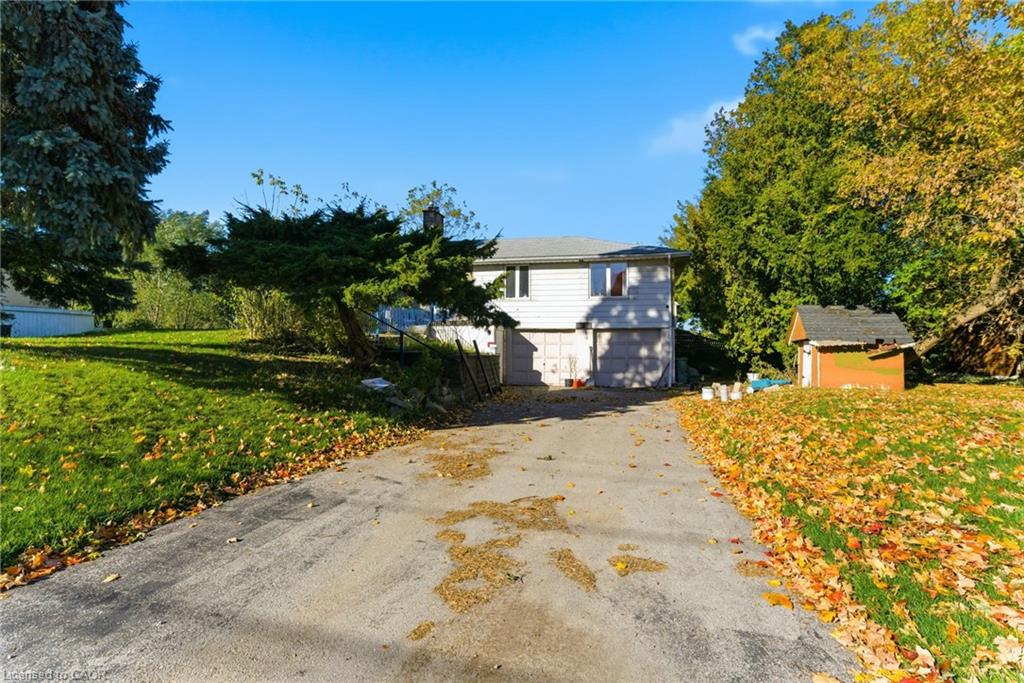 2088 Upper James Street Property Photo 1