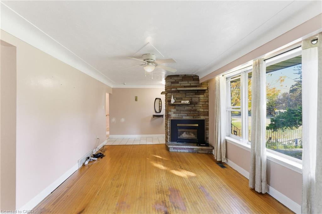 2088 Upper James Street Property Photo 6