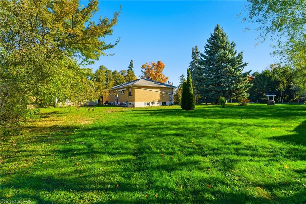 2088 Upper James Street Property Photo 22