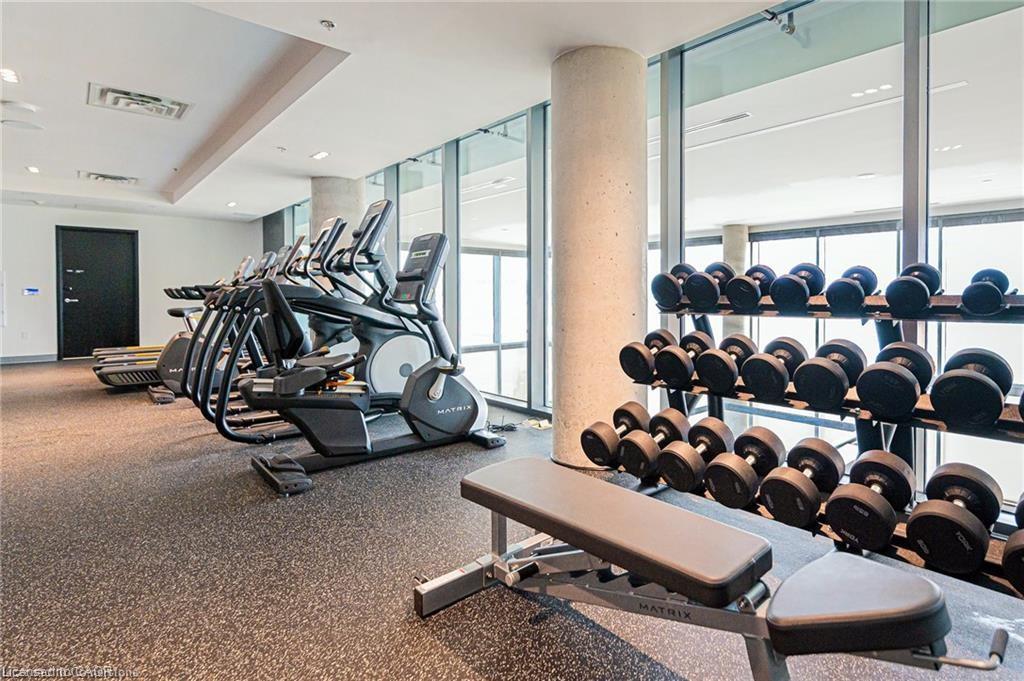 611-5 Wellington Street S Property Photo 10