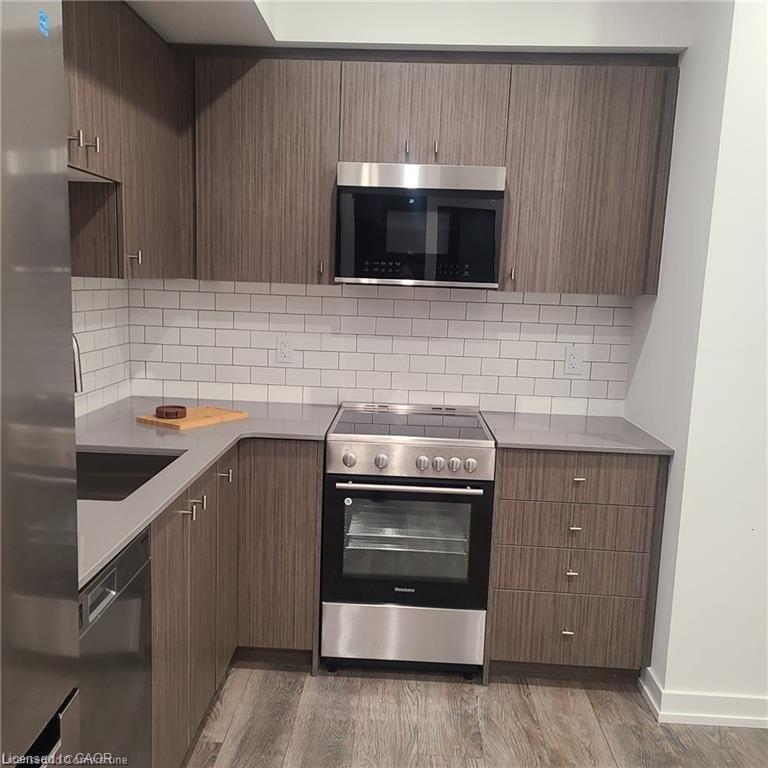 611-5 Wellington Street S Property Photo 24