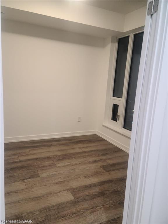 611-5 Wellington Street S Property Photo 27