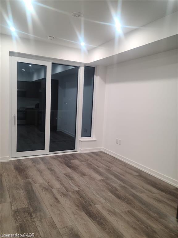 611-5 Wellington Street S Property Photo 28