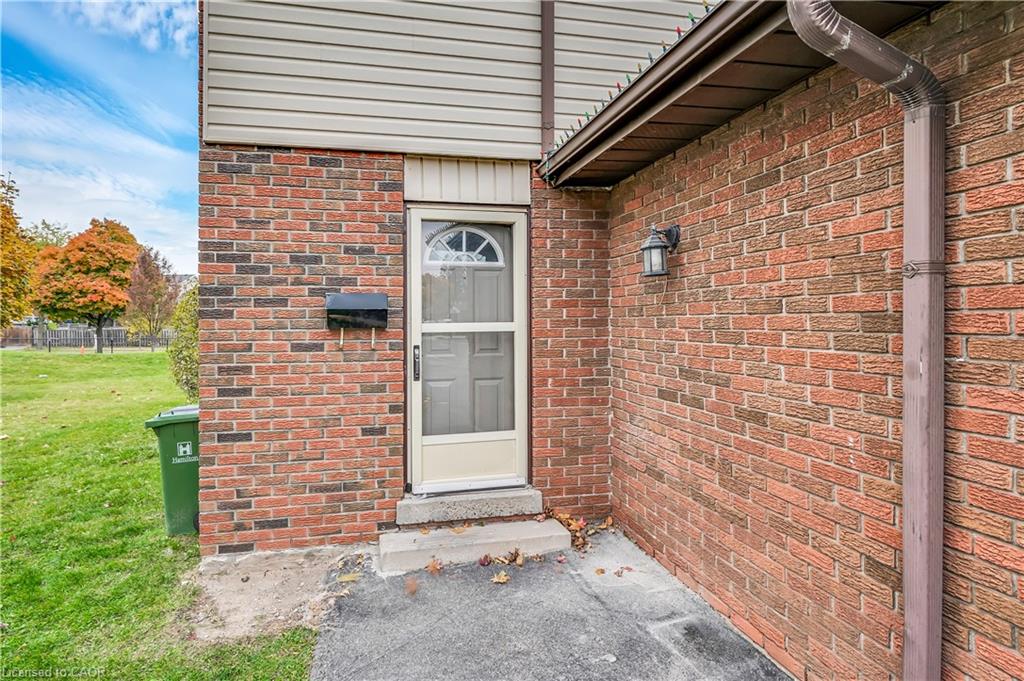 49-1350 Limeridge Road E Property Photo 5