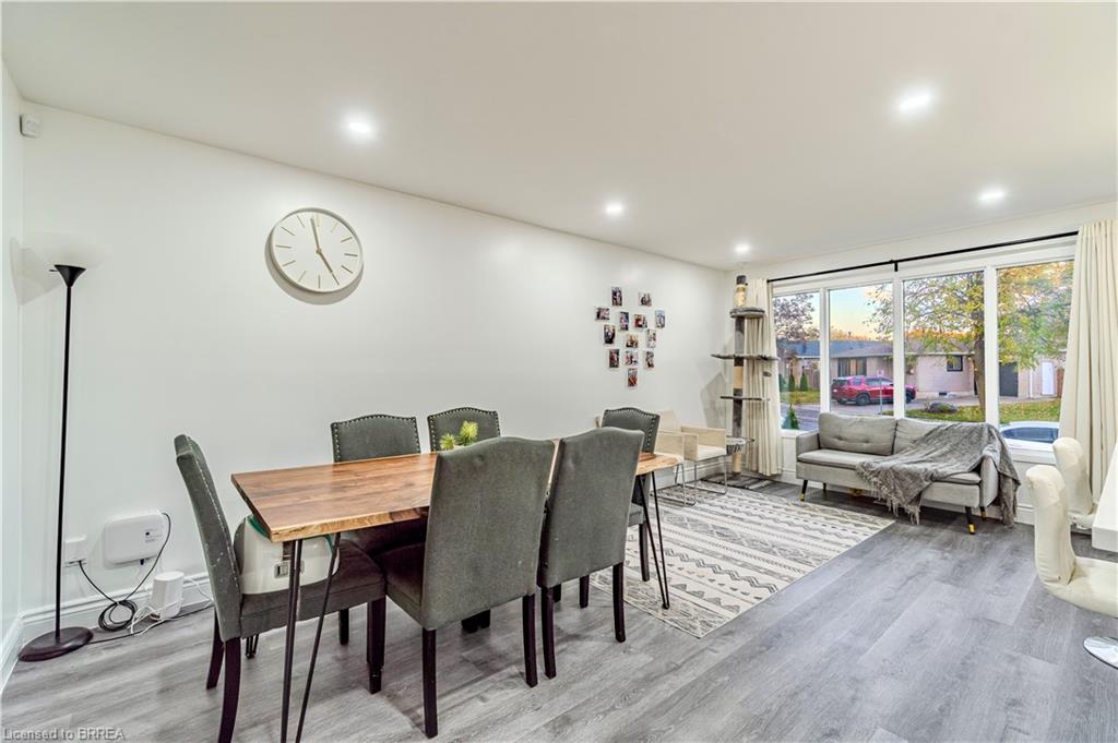 17 Kanata Crescent Property Photo 6