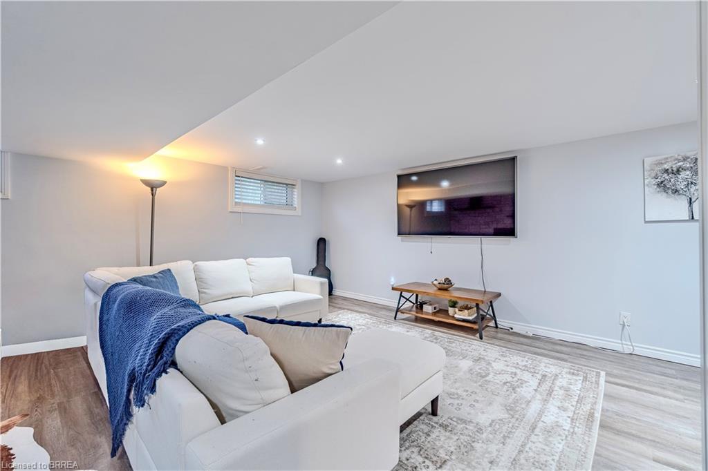 17 Kanata Crescent Property Photo 7