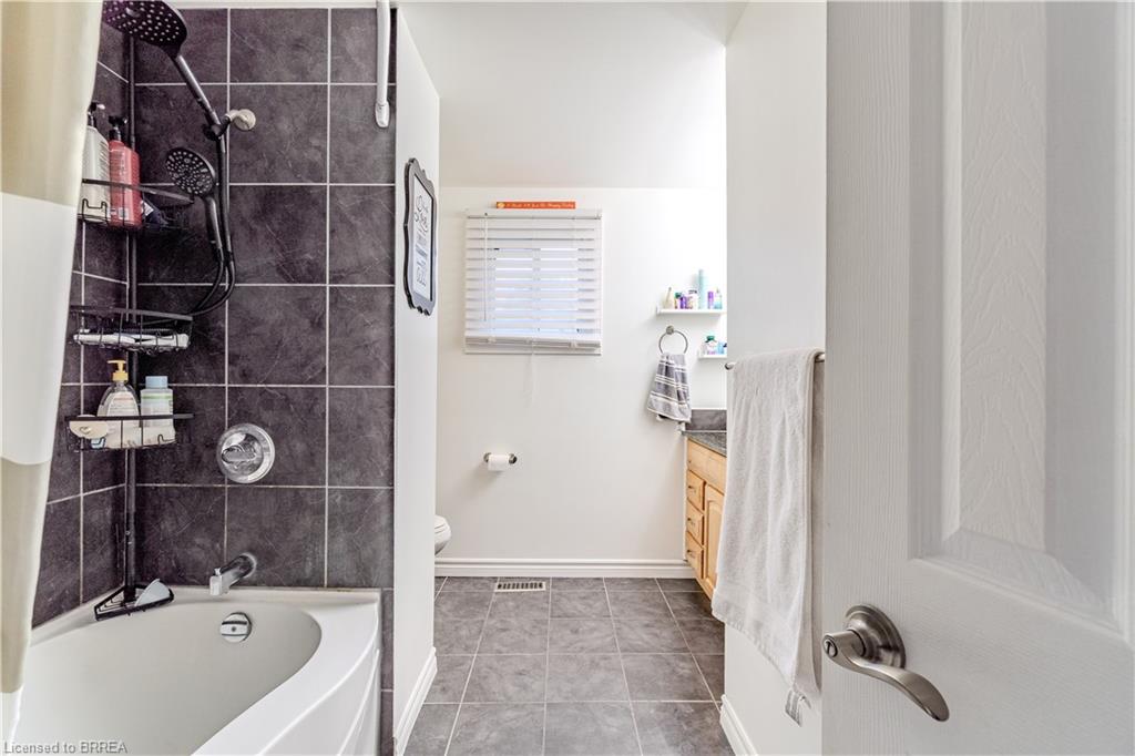 17 Kanata Crescent Property Photo 11