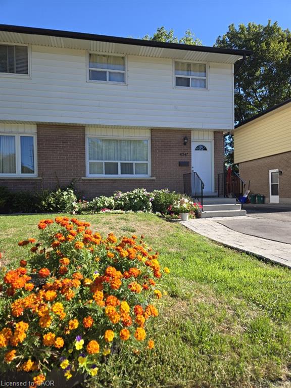 434a Lee Avenue Property Photo 2