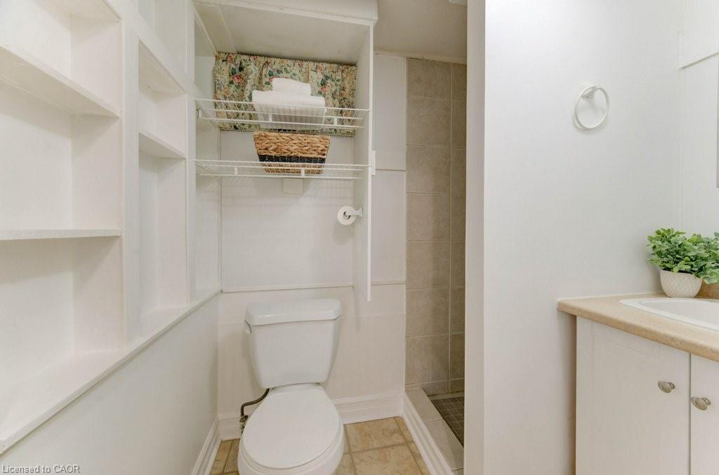 434a Lee Avenue Property Photo 35