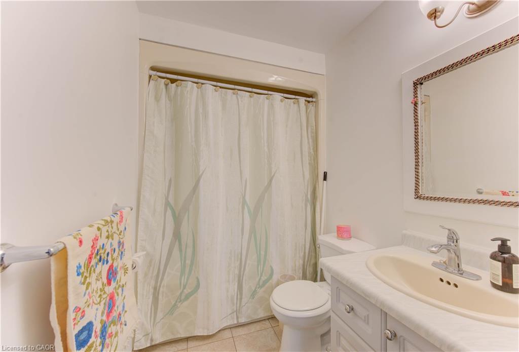 114 Selkirk Drive Property Photo 14