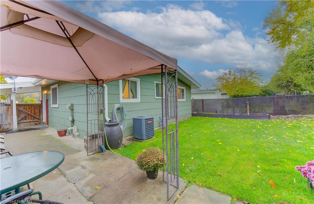 114 Selkirk Drive Property Photo 34