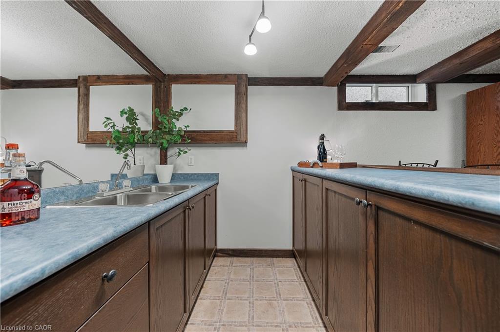 97 First Avenue Property Photo 31