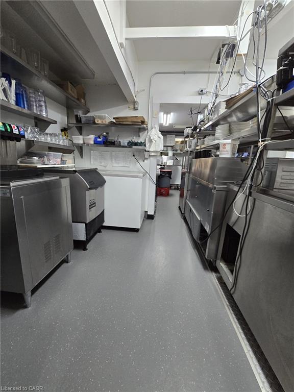 27 King Avenue E Property Photo 10