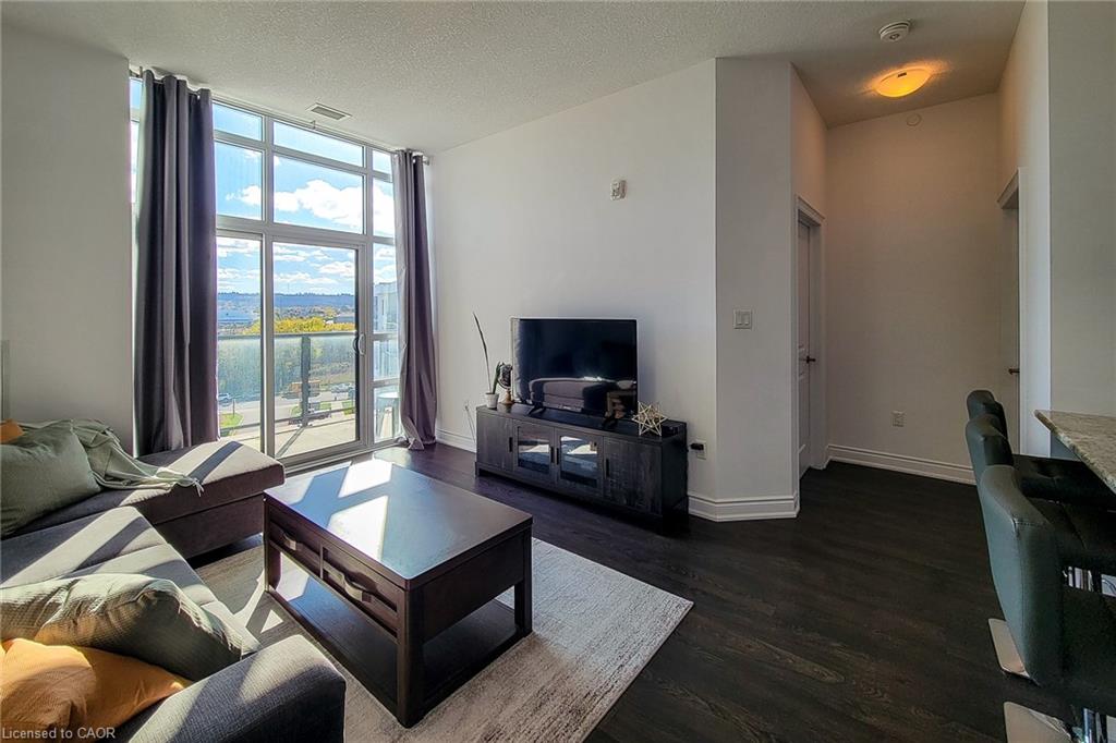 638-125 Shoreview Place Property Photo 1