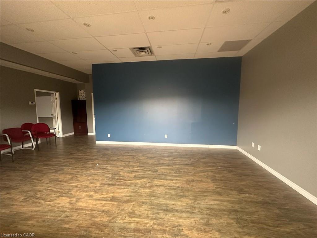 2-450 Westheights Drive Property Photo 2