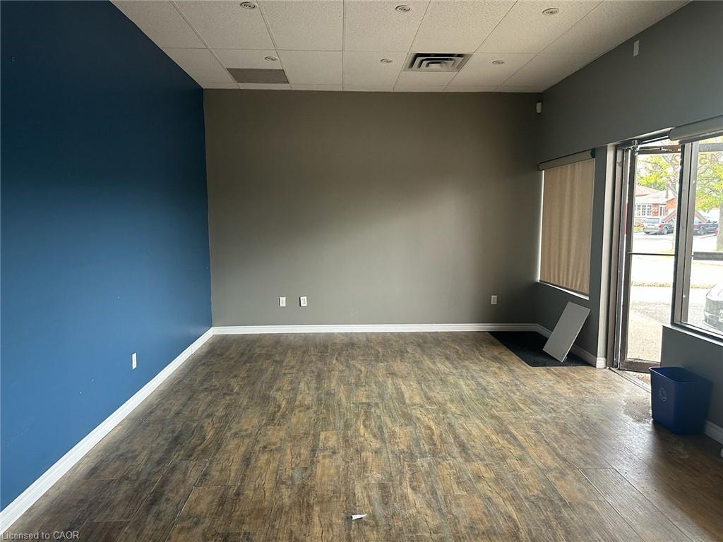 2-450 Westheights Drive Property Photo 5