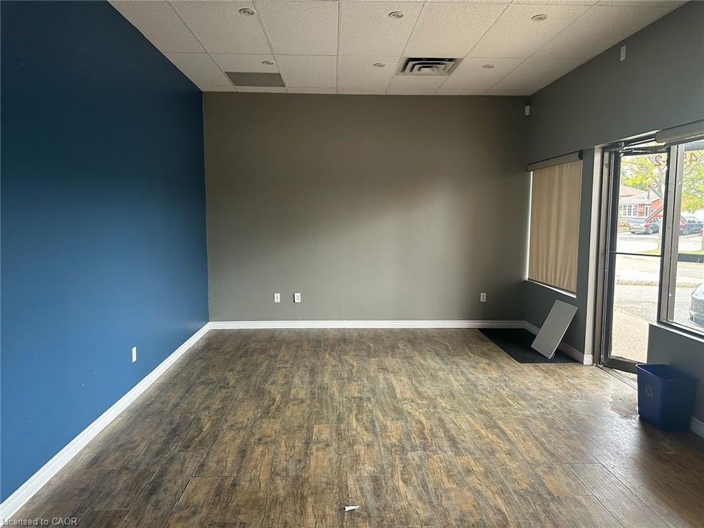 2-450 Westheights Drive Property Photo 6