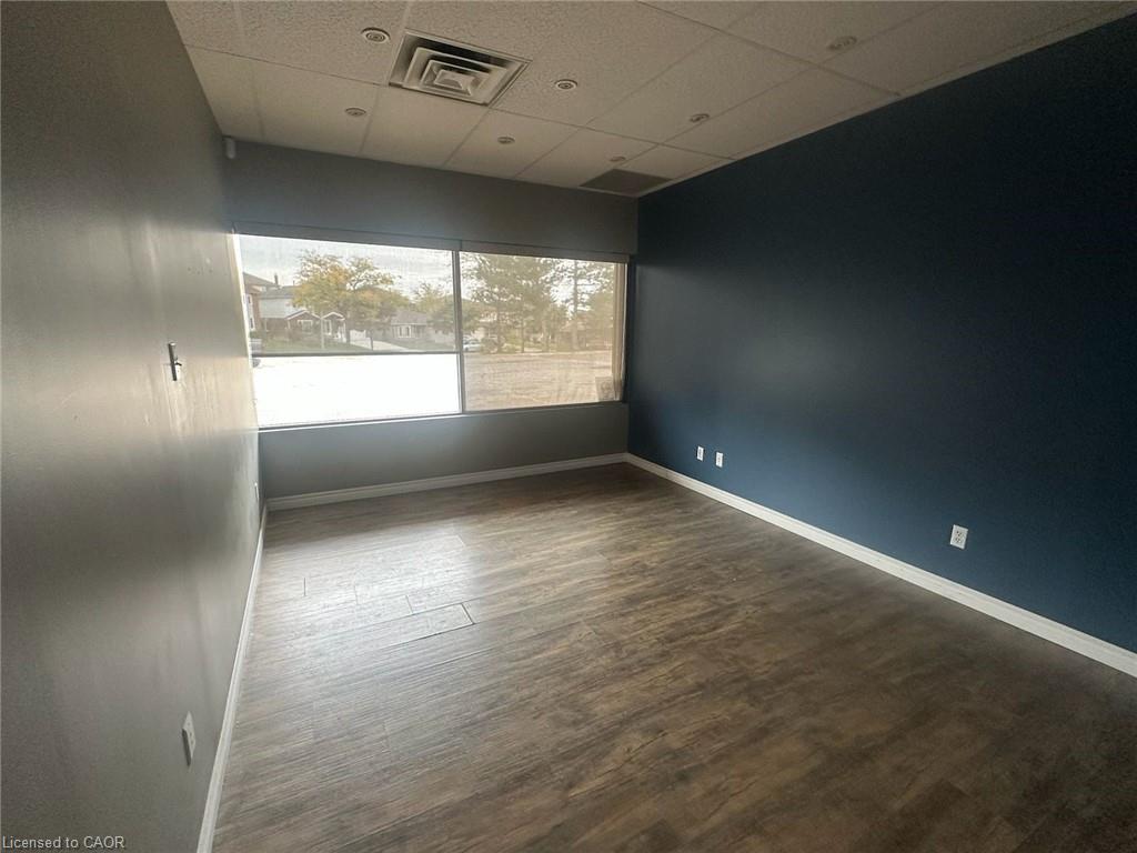 2-450 Westheights Drive Property Photo 7