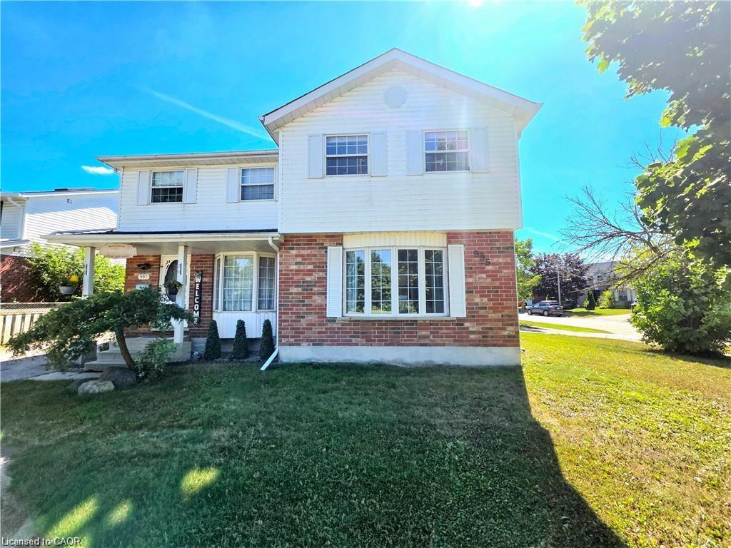 995 Elgin Street N Property Photo 1