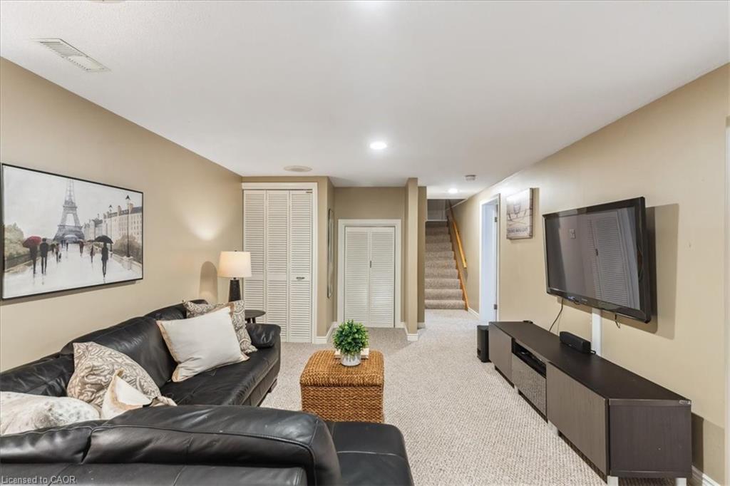 1424 Indian Road Property Photo 33