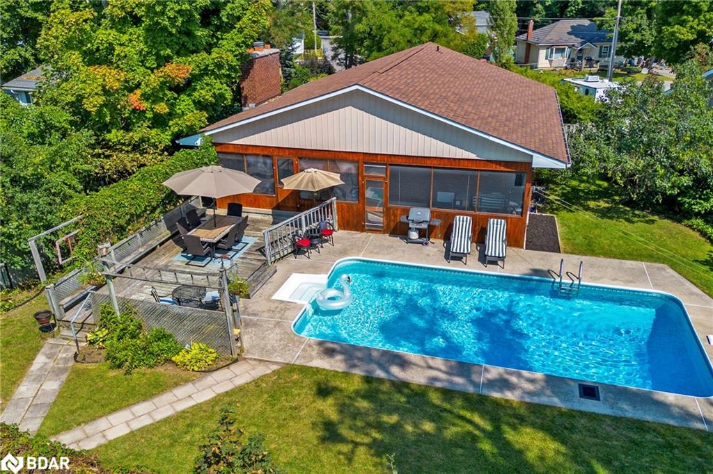 121 Queen Street Street Property Photo 1