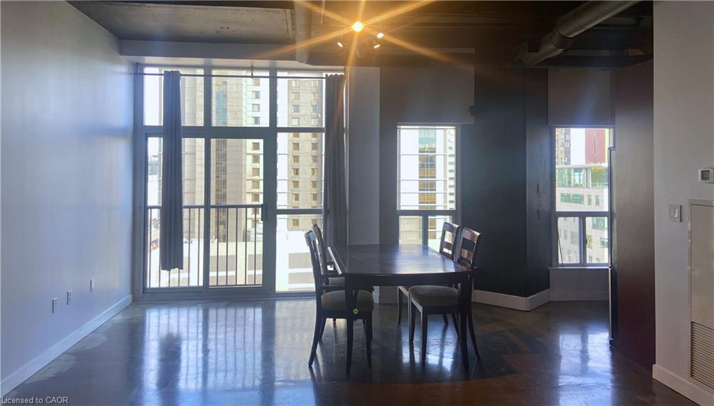 715-66 Bay Street S Property Photo 4