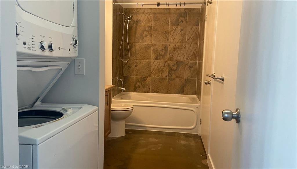 715-66 Bay Street S Property Photo 13