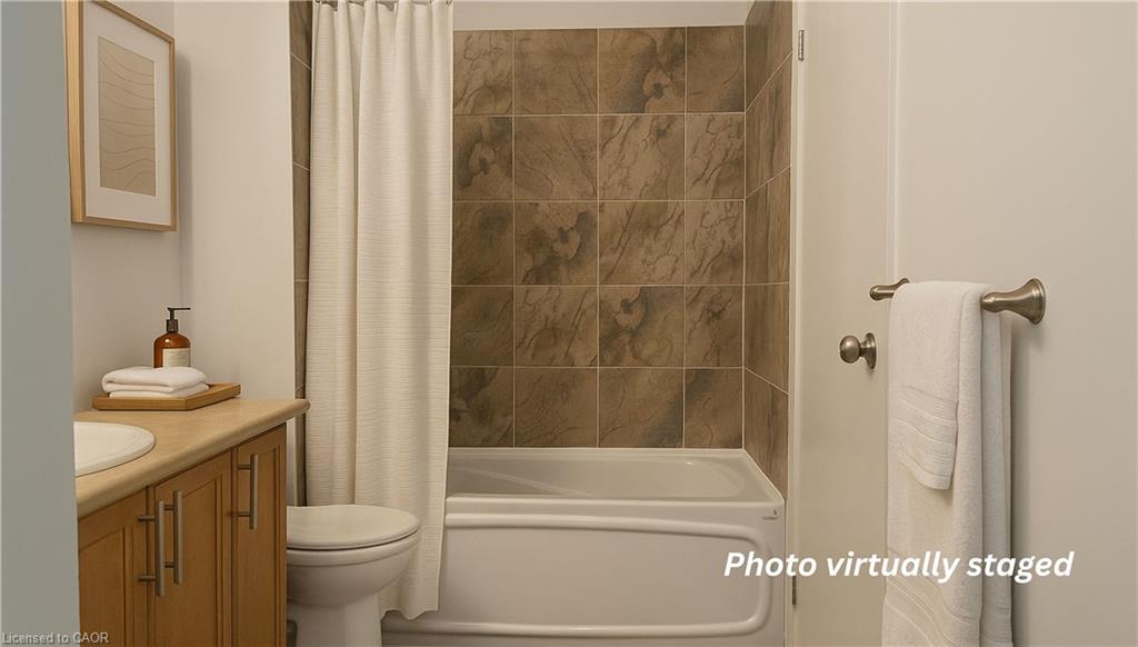 715-66 Bay Street S Property Photo 14