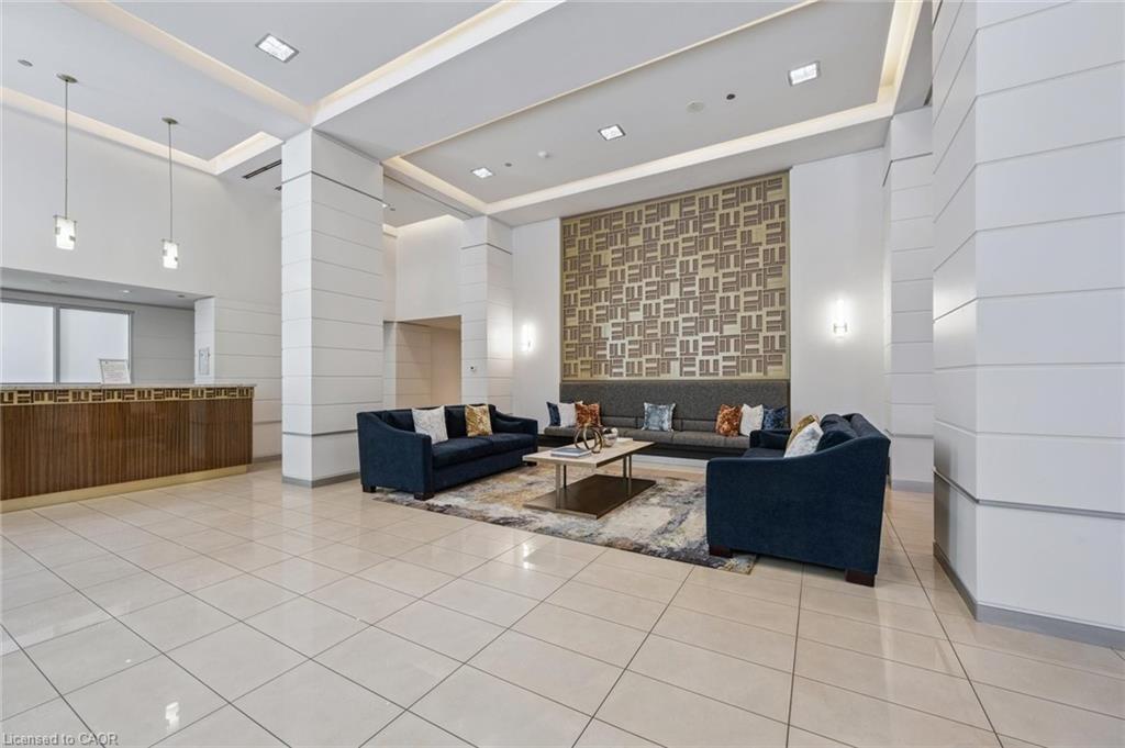 1109-230 King Street E Property Photo 4