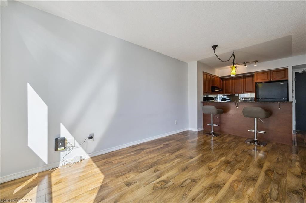 1109-230 King Street E Property Photo 14