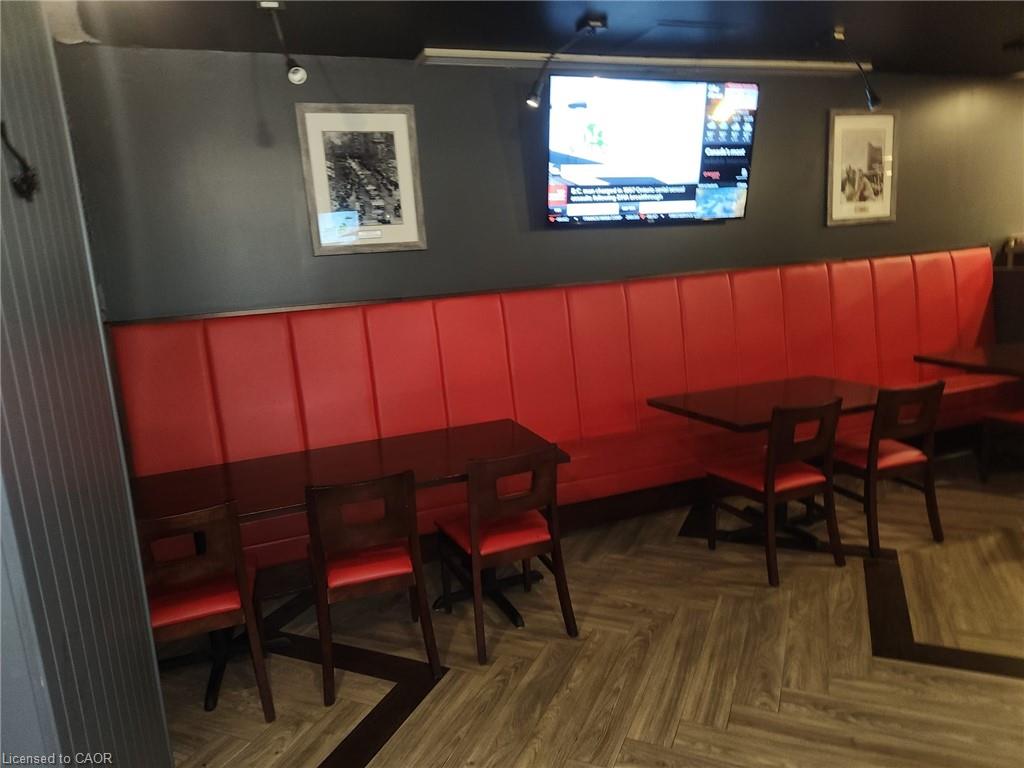 186 King St / Mary Street Property Photo 4