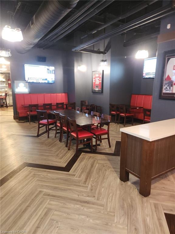 186 King St / Mary Street Property Photo 6