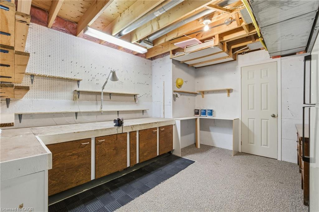 120 York Street E Property Photo 37