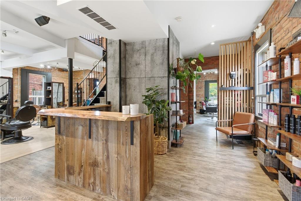 3-169 Locke Street S Property Photo 10