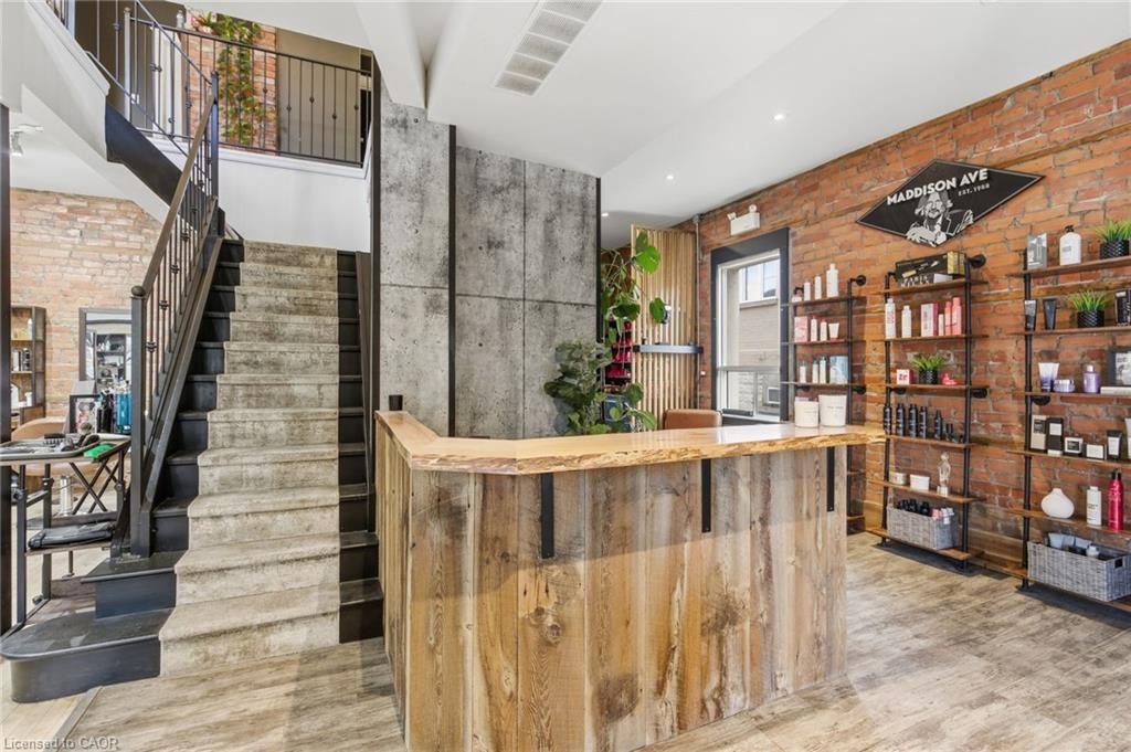 3-169 Locke Street S Property Photo 11