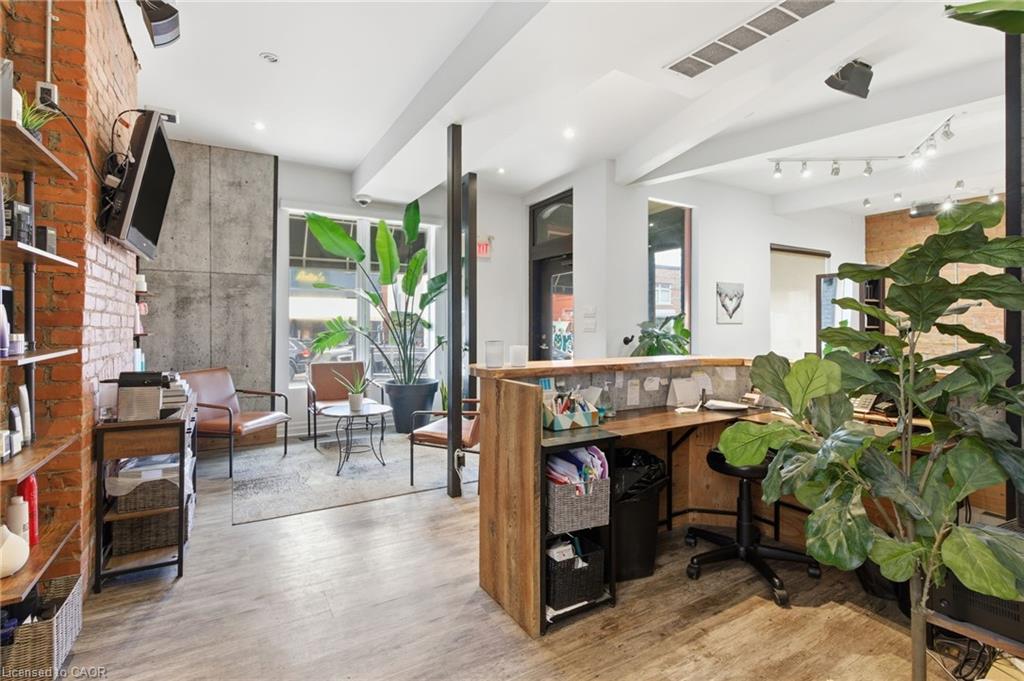 3-169 Locke Street S Property Photo 12