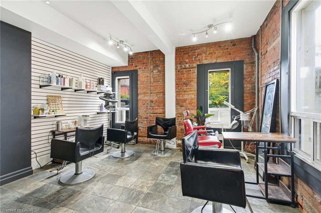 3-169 Locke Street S Property Photo 15