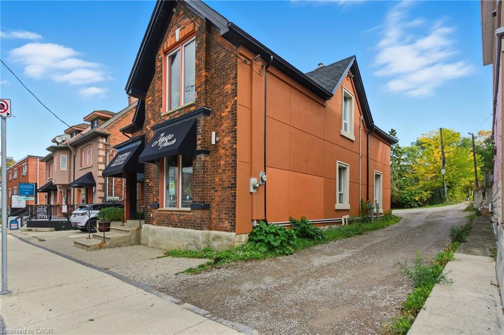 3-169 Locke Street S Property Photo 21