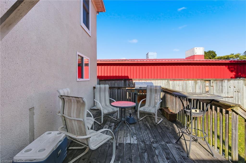 132 1/2 Lake Street Property Photo 15