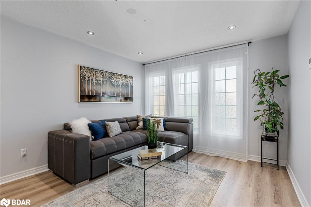 129 Flagstone Way Property Photo 4