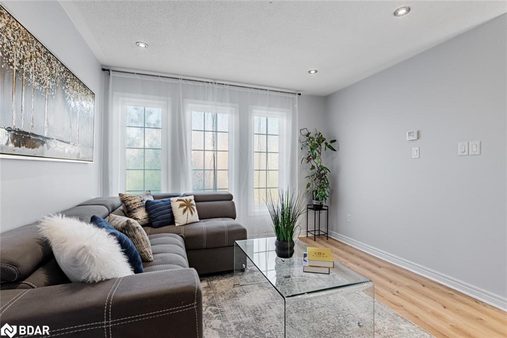 129 Flagstone Way Property Photo 5