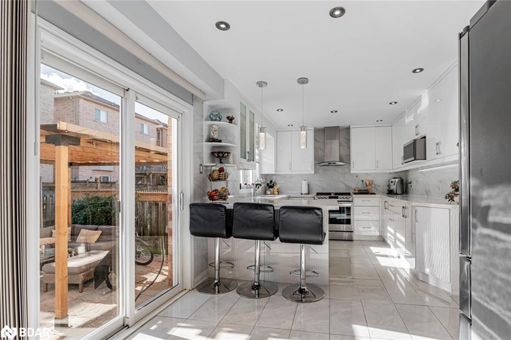 129 Flagstone Way Property Photo 8