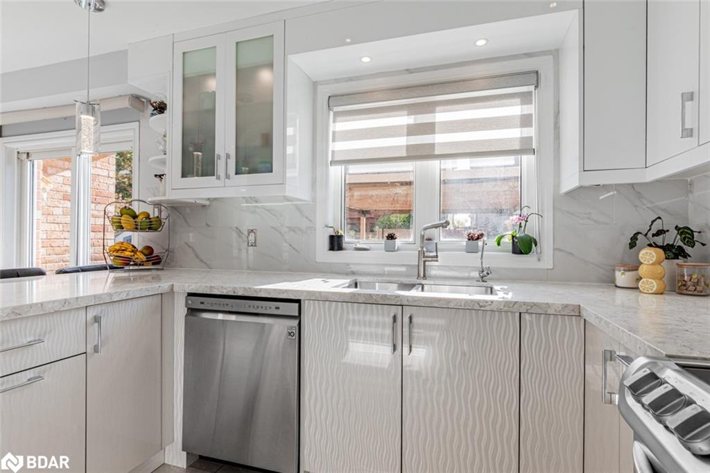 129 Flagstone Way Property Photo 12