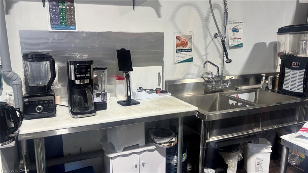 83 Macdonell Street Property Photo 7