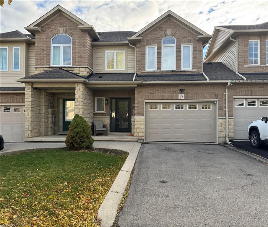 27 Cornerstone Drive Property Photo 1