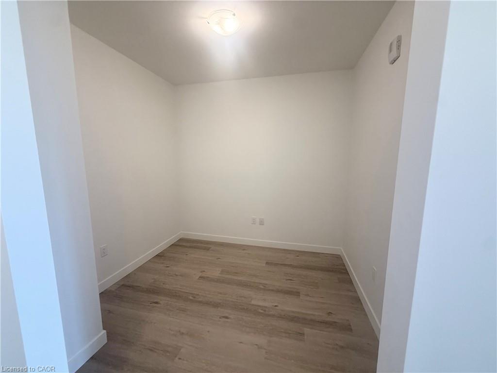 410-461 Green Road Property Photo 11