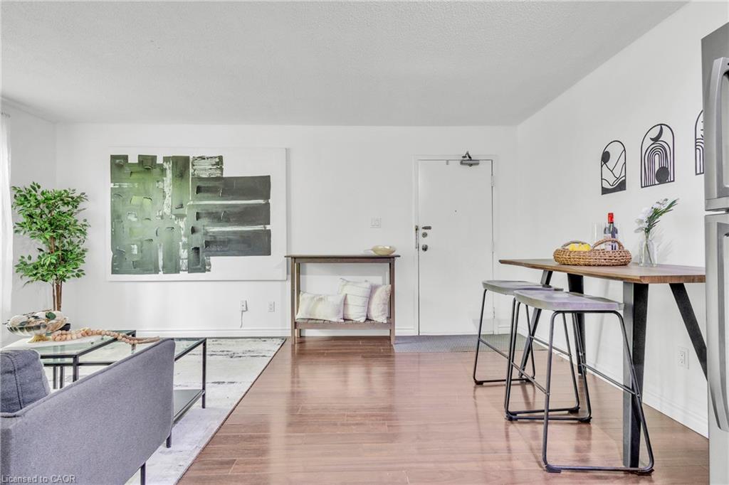 7-119 Cedar Street S Property Photo 7