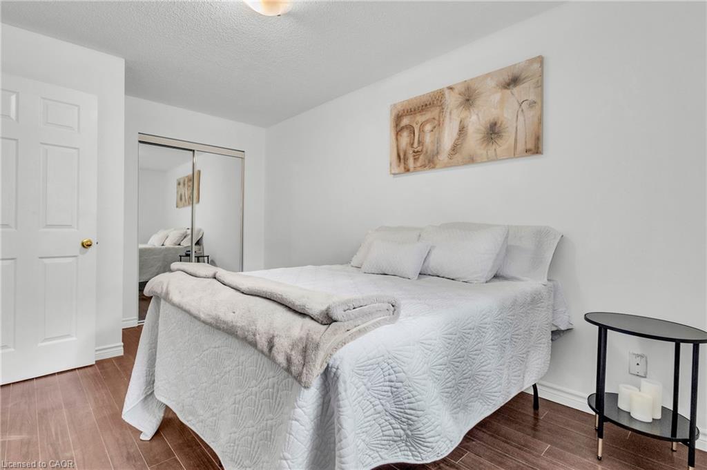 7-119 Cedar Street S Property Photo 14