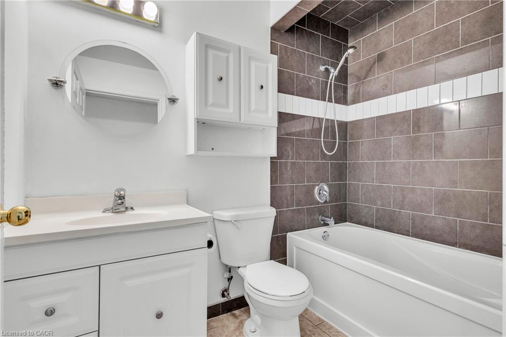 7-119 Cedar Street S Property Photo 18