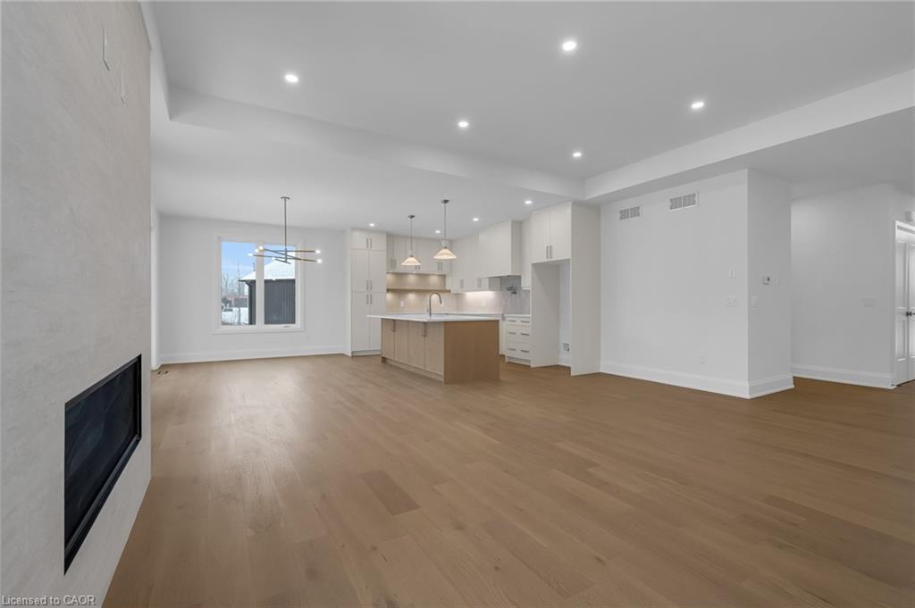 3643 Vosburgh Place Property Photo 10